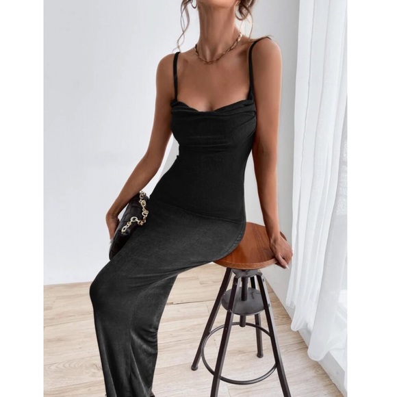 Black Sexy Black Bodycon Ruched Dress - Picture 1 of 8